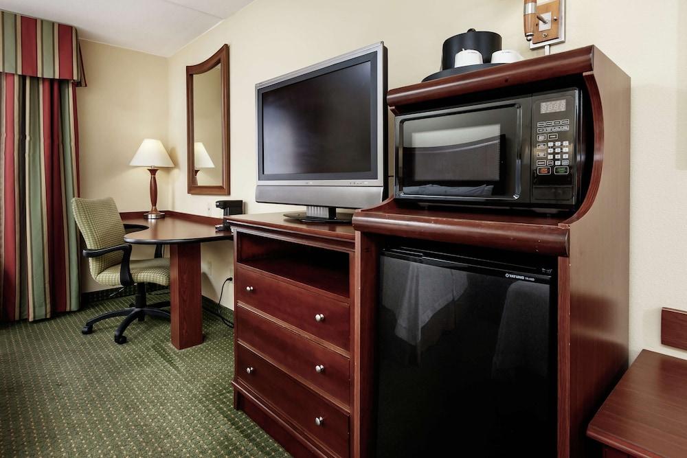 Hampton Inn & Suites Navarre Dış mekan fotoğraf
